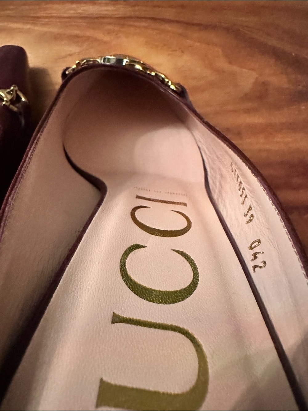 Gucci Burgundy Leather Kitten Heel Mules with Gold Hardware - Picture 8 of 9